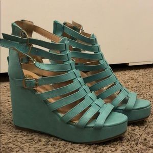 Chase & Chloe Wedge